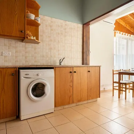 Appartamento Color Cyprus 3 Bedrooms Near Sea Larnaca
