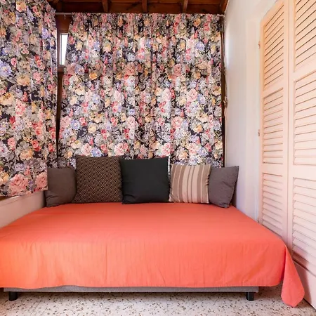 Color Cyprus 3 Bedrooms Near Sea *